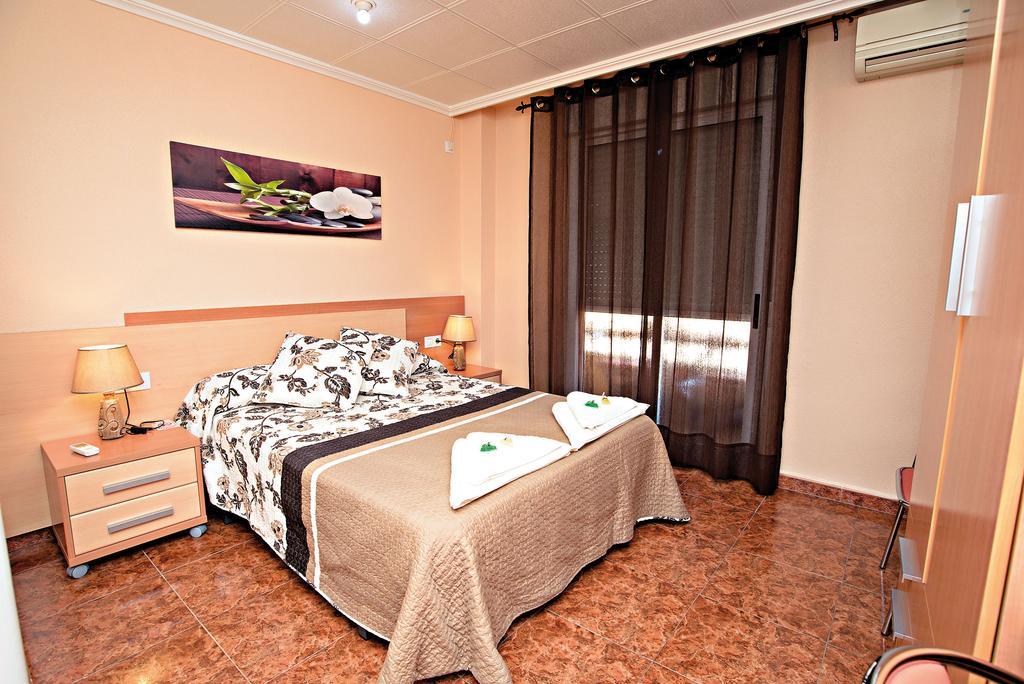 Hostal Carrizo Эльда Экстерьер фото